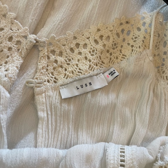Lush cream color with crochet detailing dress. Sz. Small - Picture 6 of 9